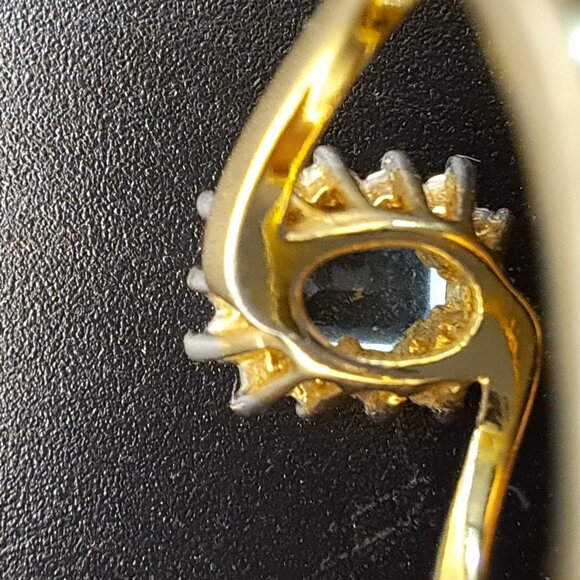 Aquamarine 7.9mm x 5.5mm Stone w Diamond Surround 18K Yellow Gold Size 6 - Picture 5 of 8